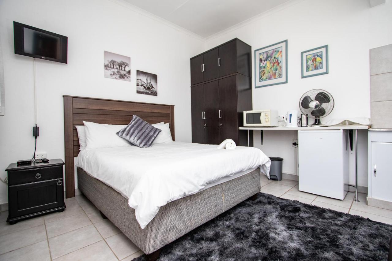 Willow Guest House Boksburg Eksteriør bilde