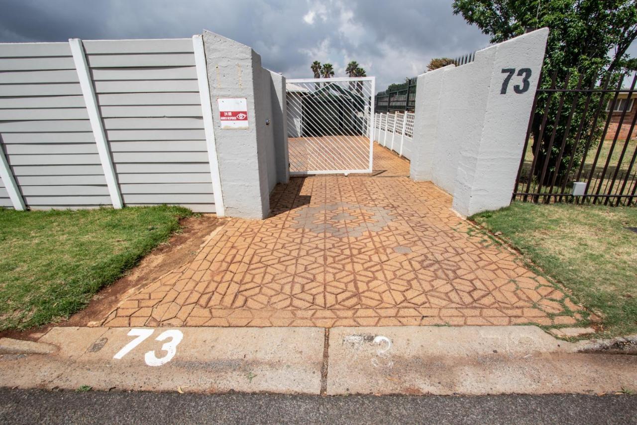 Willow Guest House Boksburg Eksteriør bilde