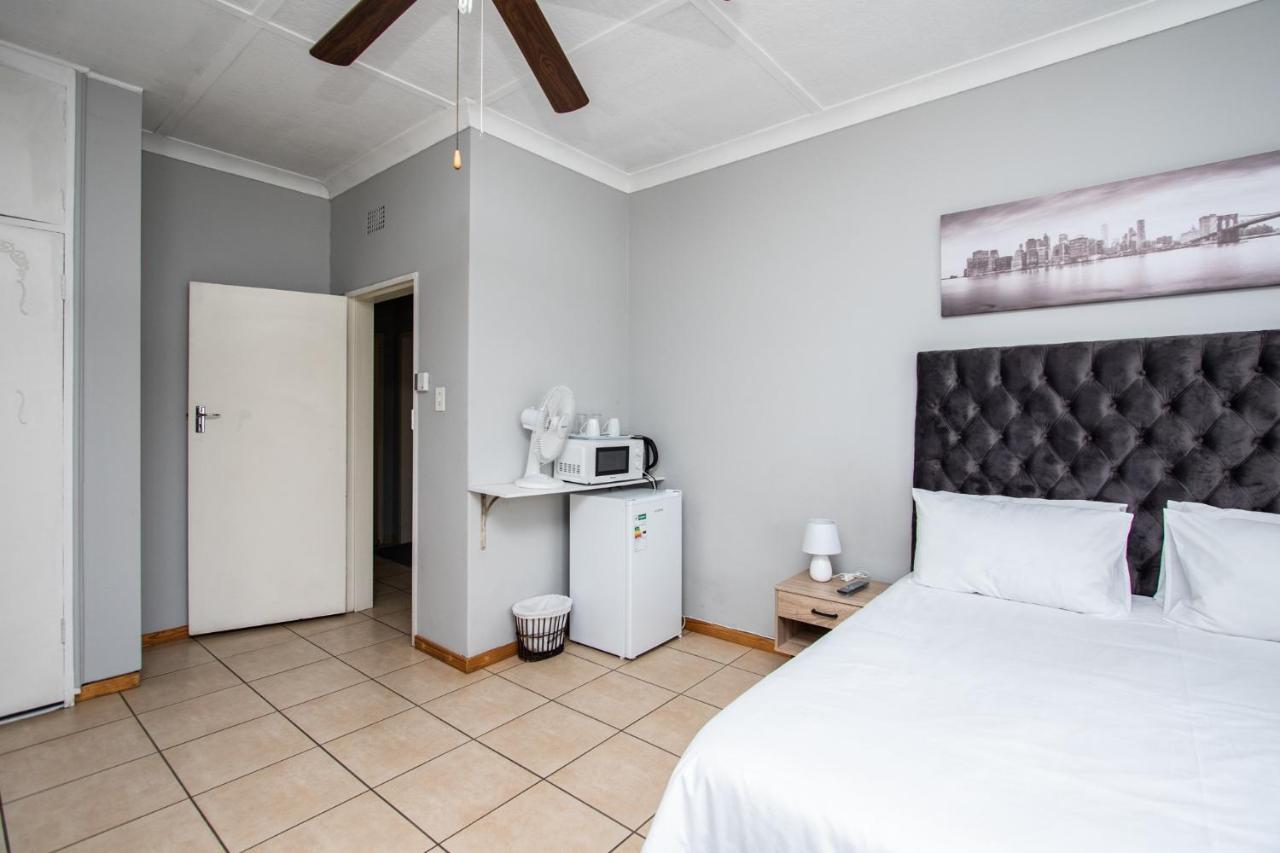 Willow Guest House Boksburg Eksteriør bilde