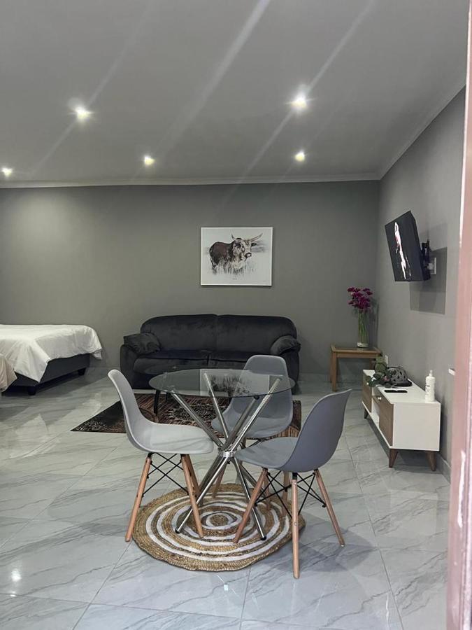 Willow Guest House Boksburg Eksteriør bilde